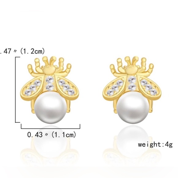 💰 3 For $15 Deal❗️💰Bee Pearl Earrings - Picture 3 of 4